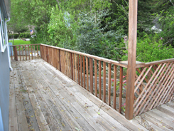 Deck walkway